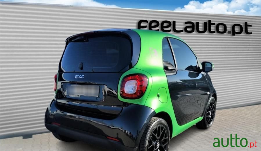 2017' Smart Fortwo photo #2