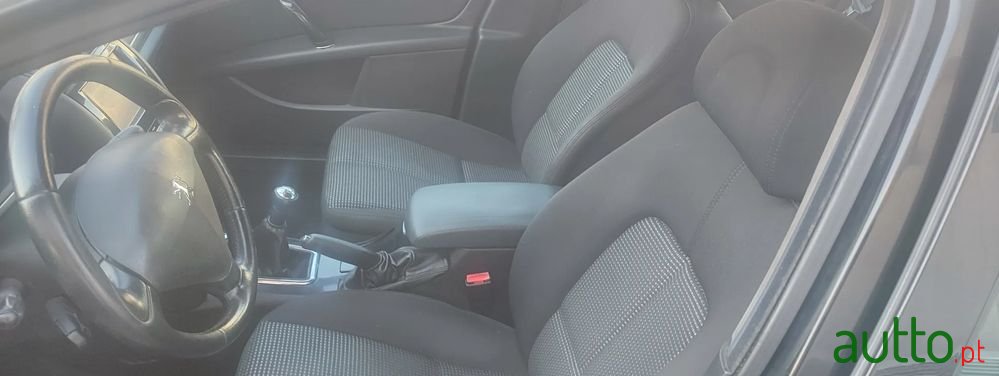 2009' Peugeot 407 1.6 Hdi Navteq photo #5