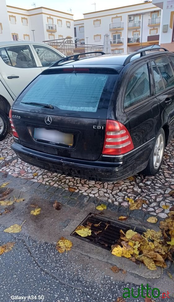 2004' Mercedes-Benz Classe C Cdi Avantgarde Aut. photo #2