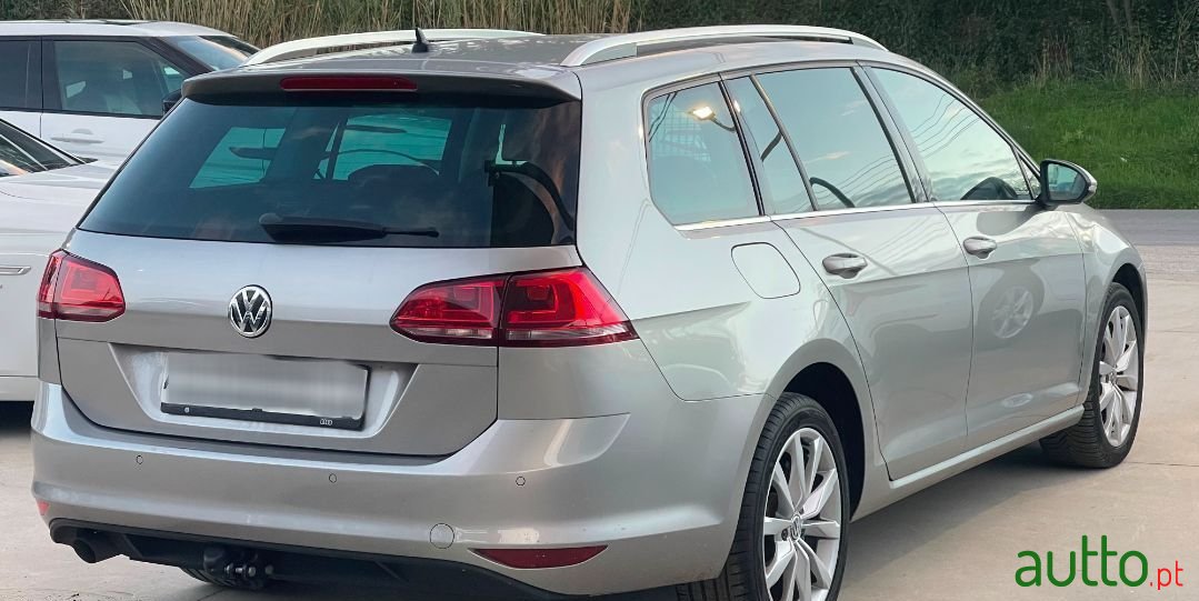 2017' Volkswagen Golf Variant photo #5