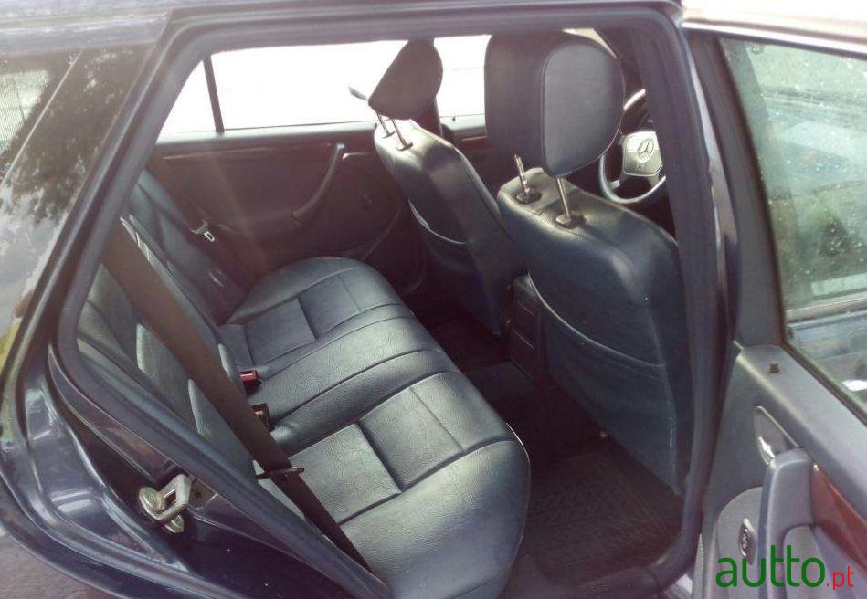 1998' Mercedes-Benz C-250 photo #3