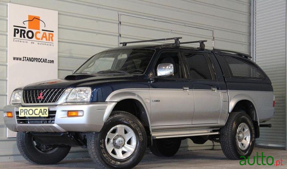 2003' Mitsubishi L200 photo #1
