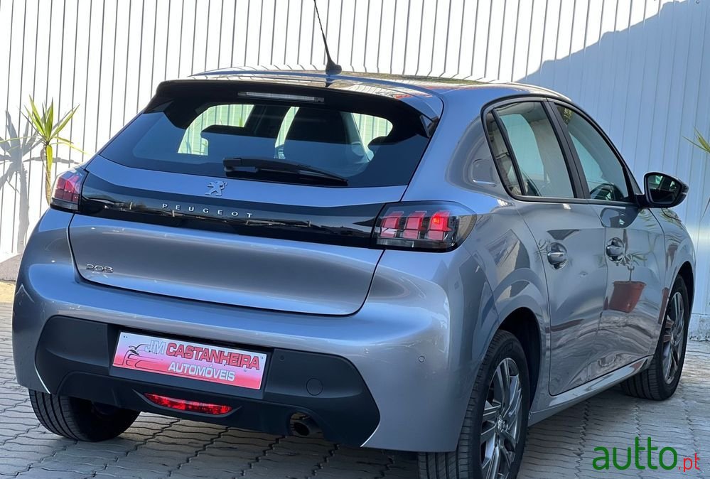 2022' Peugeot 208 photo #6