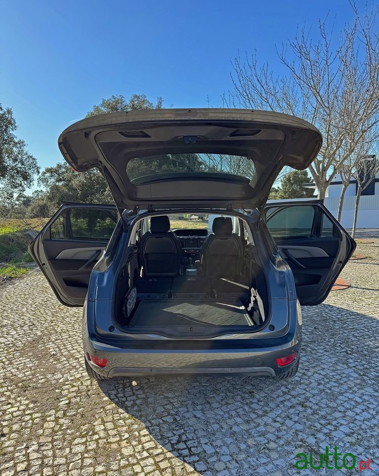 2016' Citroen C4 Picasso photo #5