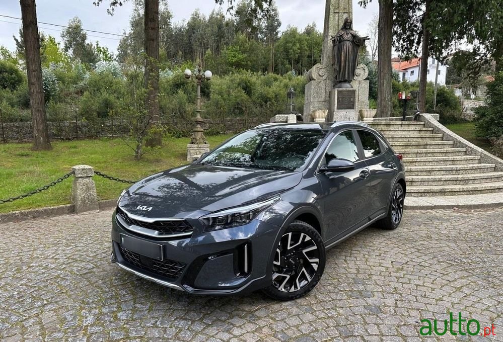 2022' Kia XCeed 1.0 T-Gdi Tech photo #1