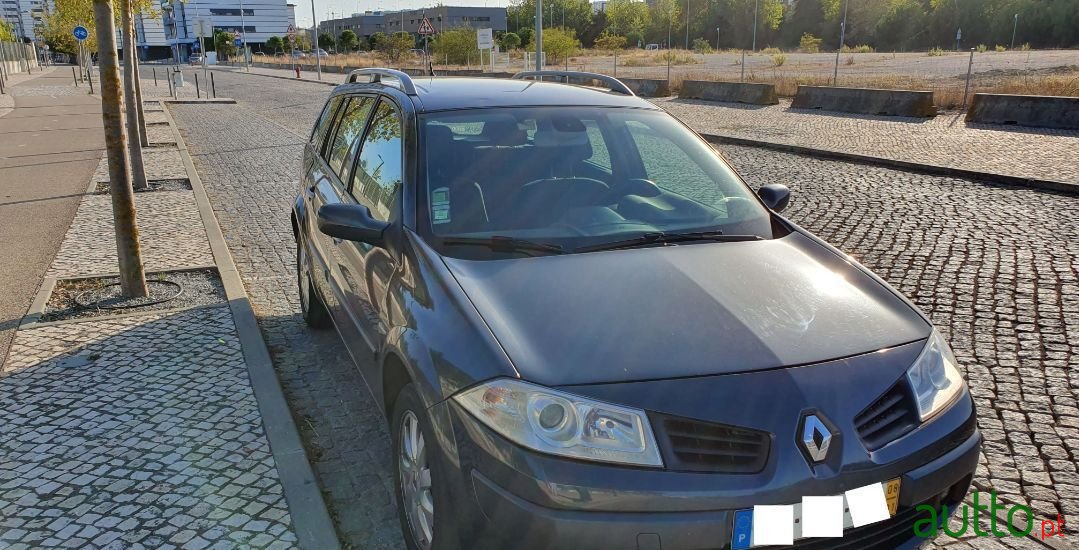 2008' Renault Megane Break photo #3