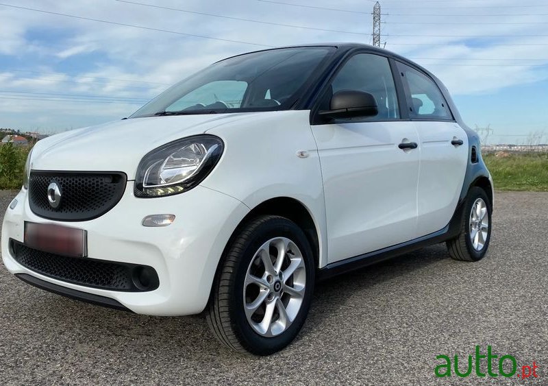 2018' Smart Forfour 1.0 Passion 71 photo #4