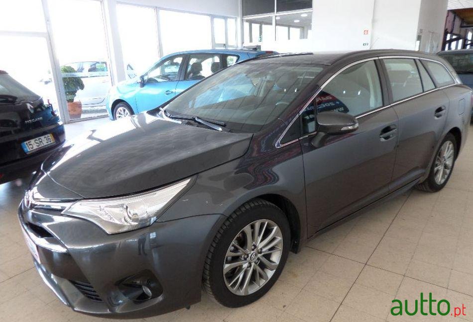 2016' Toyota Avensis 1.6 D-4D Exclusive photo #1