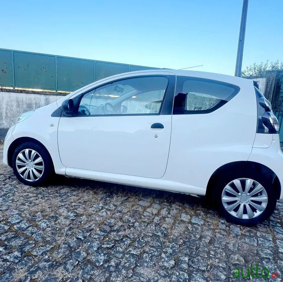 2009' Citroen C1 1.0 X photo #2