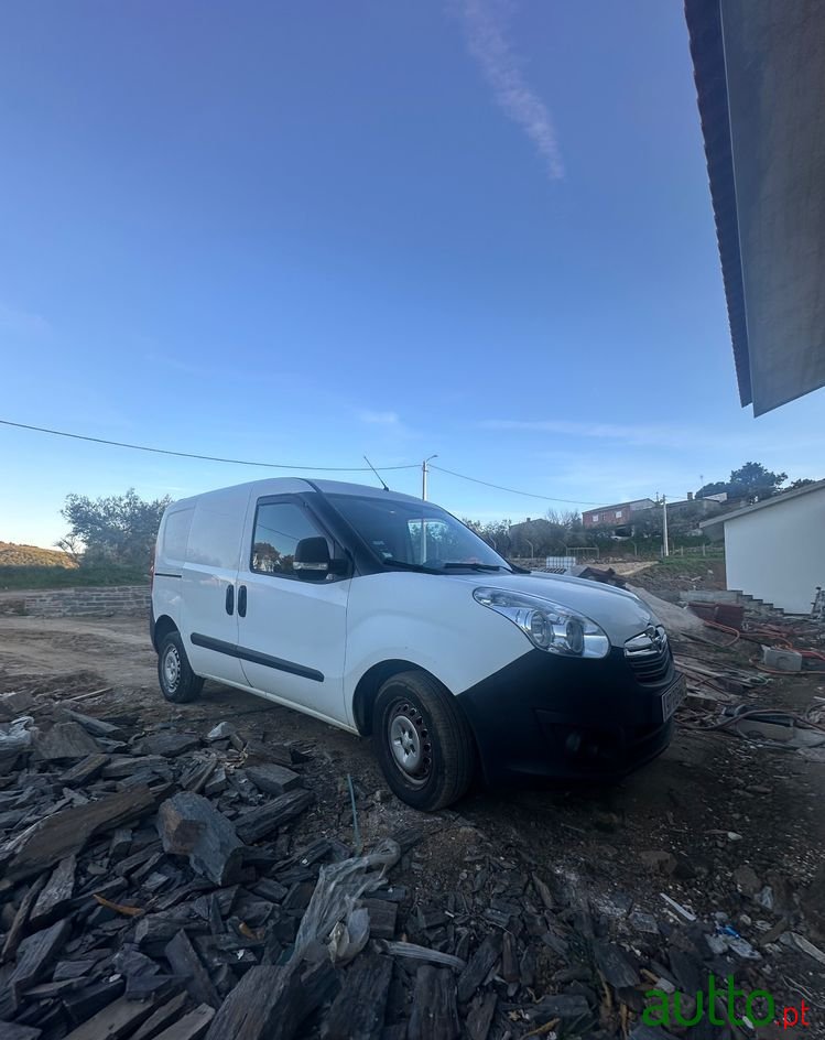 2014' Opel Combo photo #5