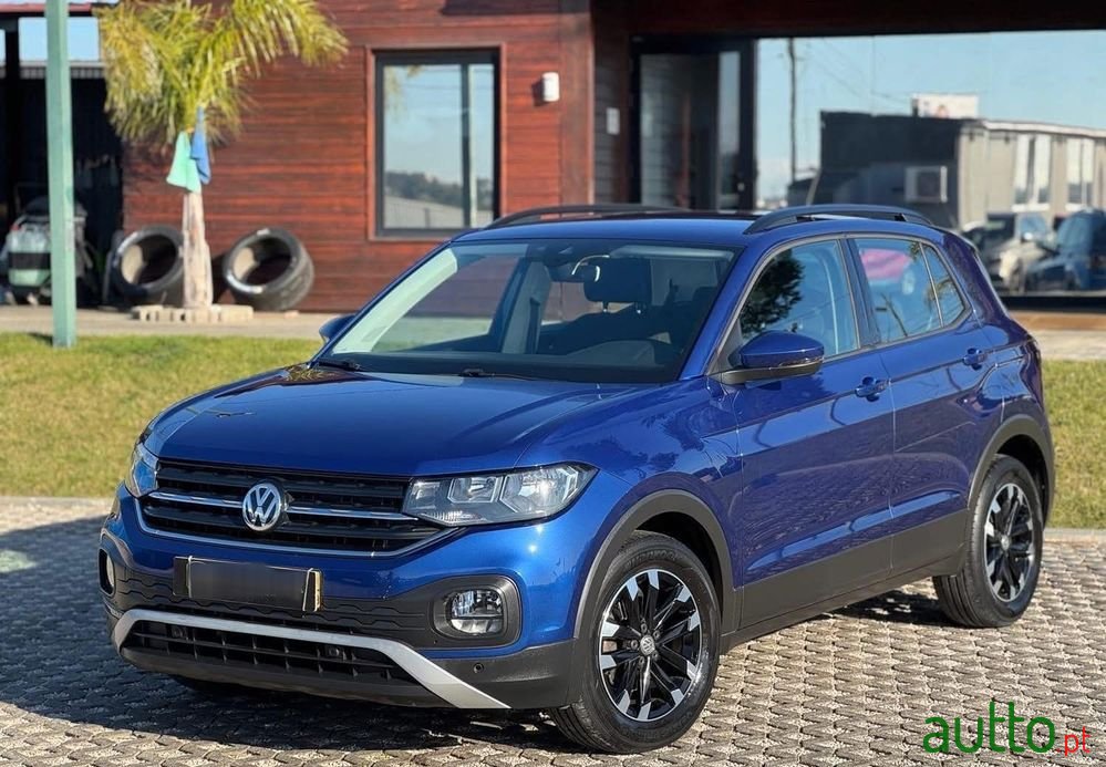 2019' Volkswagen T-Cross 1.0 Tsi photo #1
