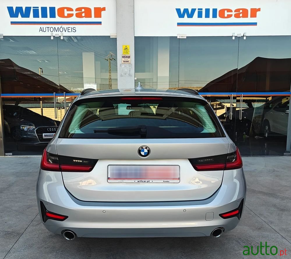 2021' BMW 320 photo #3