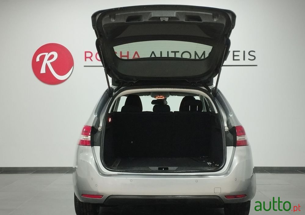 2018' Peugeot 308 Sw photo #5