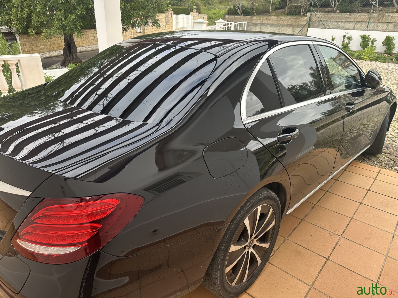 2019' Mercedes-Benz E 300 E photo #5