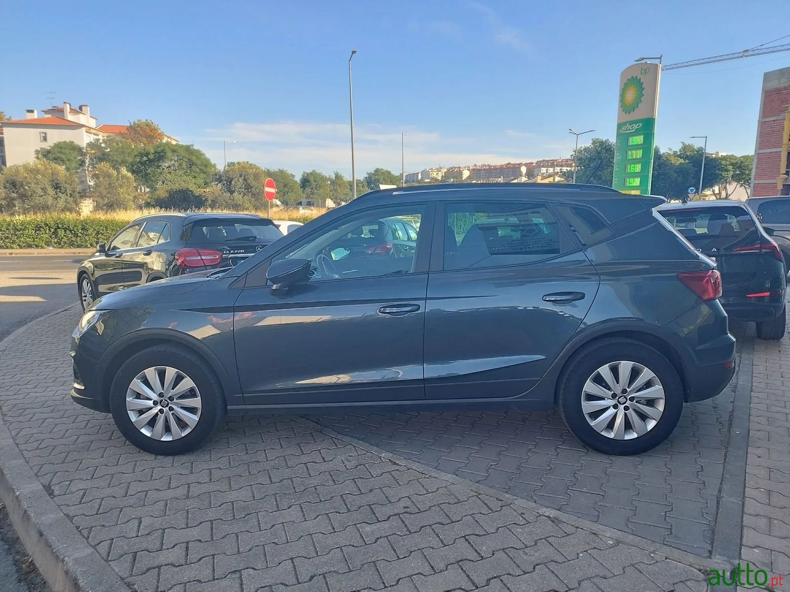 2021' SEAT Arona photo #4