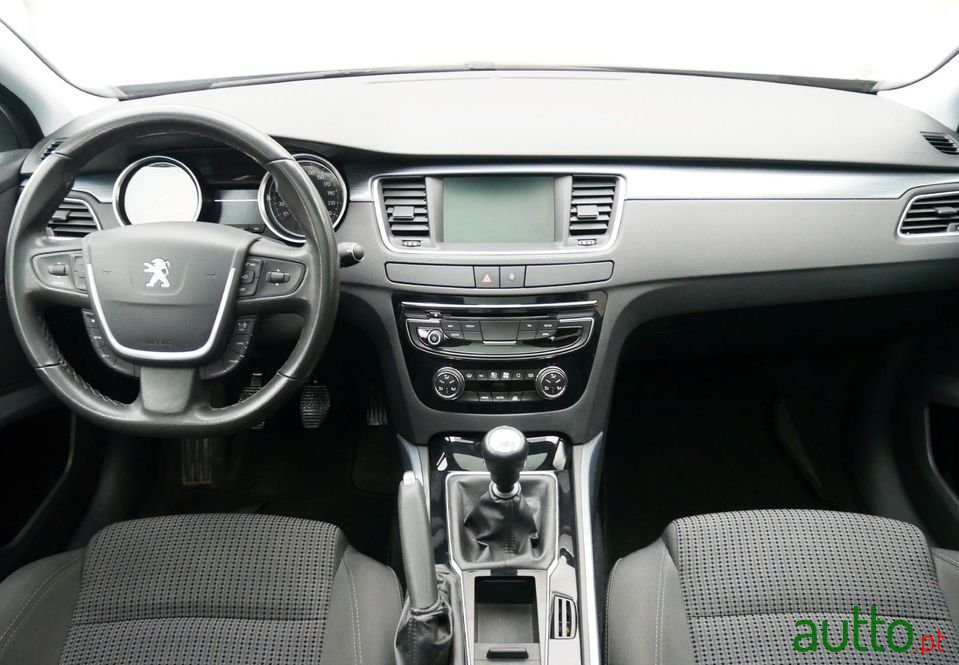 2018' Peugeot 508 Sw photo #6