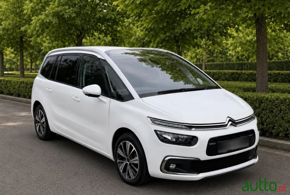 2018' Citroen C4 Grand Picasso photo #1