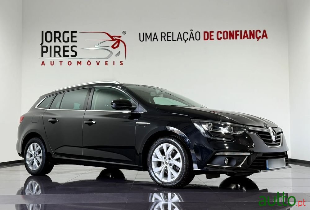 2019' Renault Megane Sport Tourer photo #2