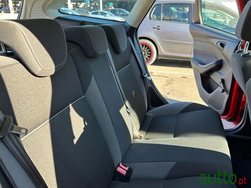 2015' Ford Focus Sw photo #5