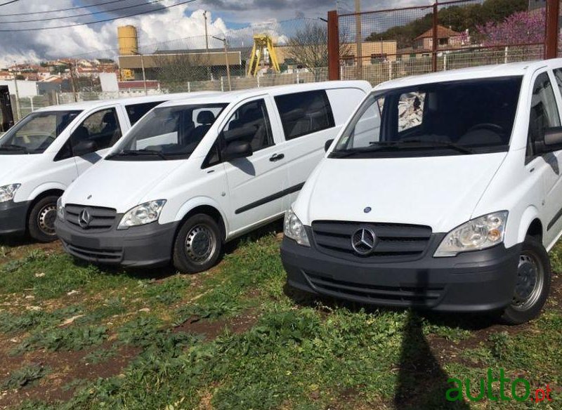 2011' Mercedes-Benz Vito photo #2