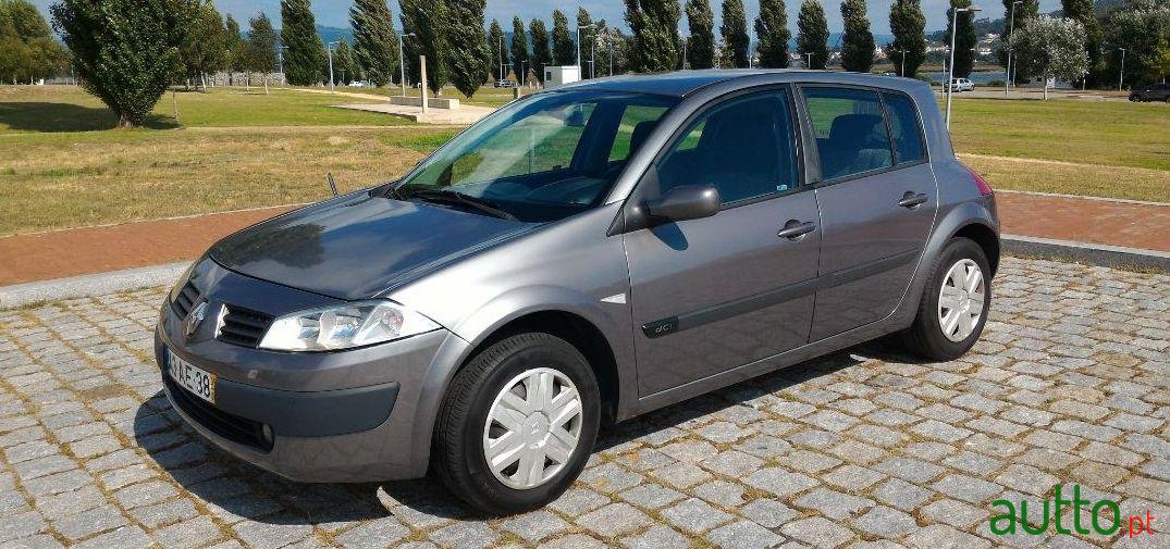 2005' Renault Megane photo #4