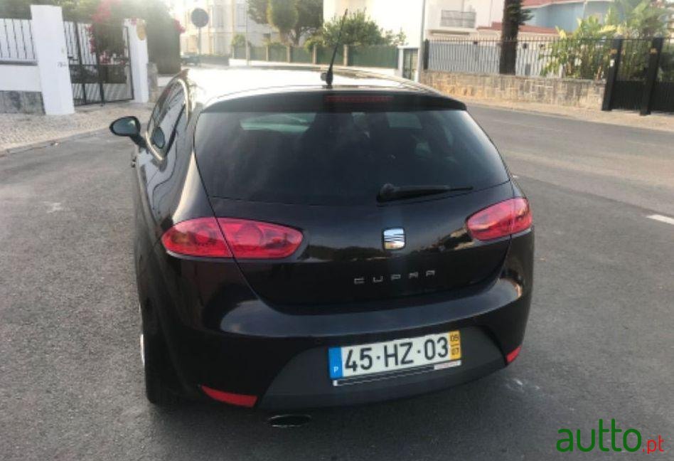 2009' SEAT Leon Cupra photo #1