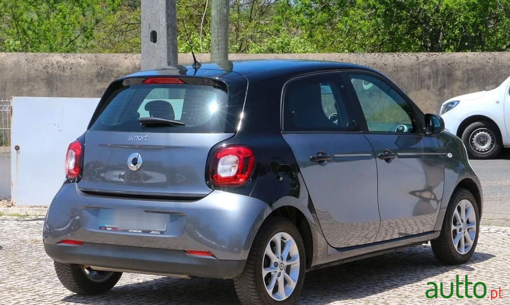 2017' Smart Forfour photo #4