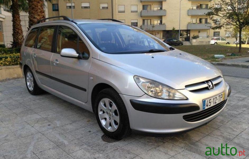 2002' Peugeot 307 Sw photo #2