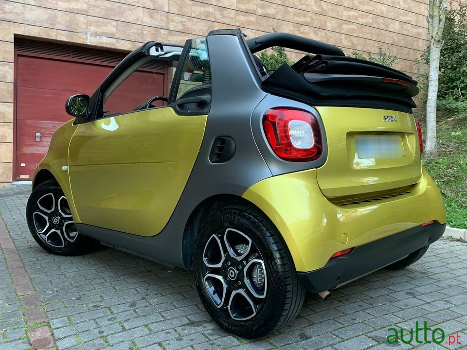2017' Smart Fortwo photo #3