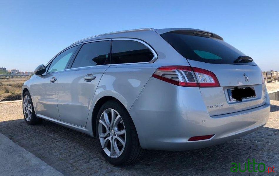 2012' Peugeot 508 Sw photo #2