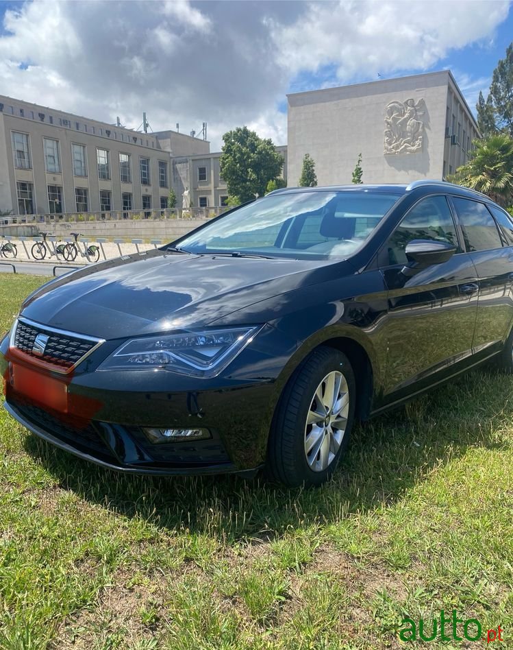 2019' SEAT Leon St photo #4