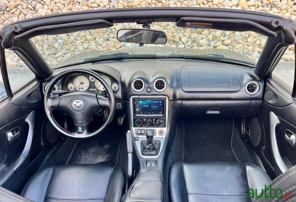 2002' Mazda MX-5 photo #4
