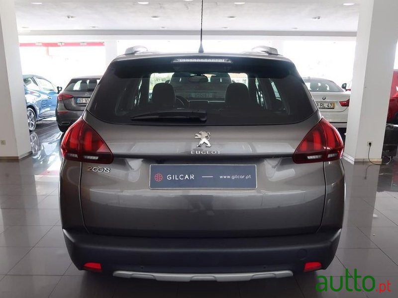 2018' Peugeot 2008 photo #4