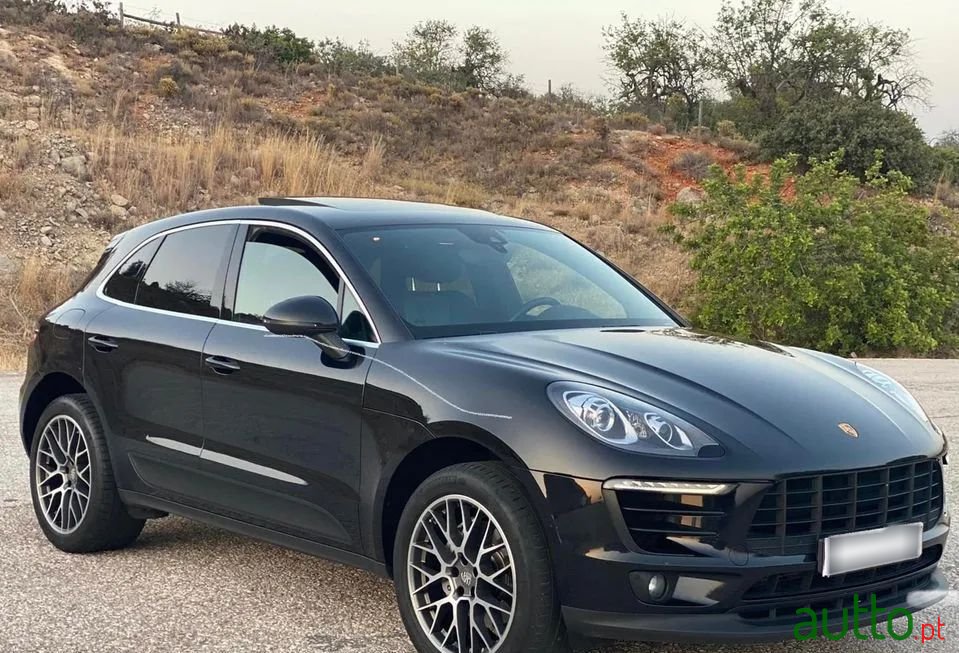 2017' Porsche Macan S photo #4