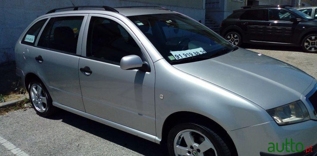 2004' Skoda Fabia Break photo #1