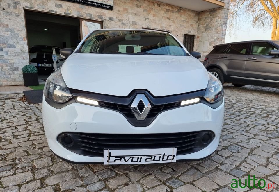 2016' Renault Clio photo #3