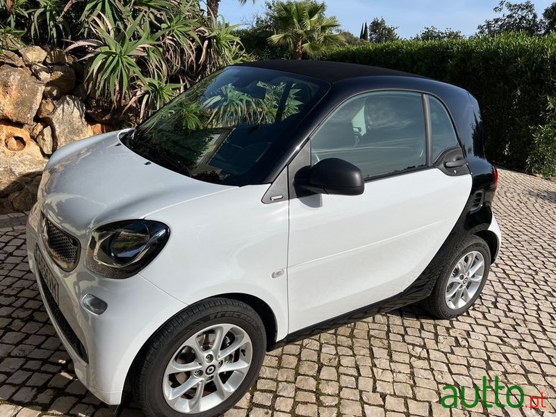 2017' Smart Fortwo Electric Drive Passion photo #1