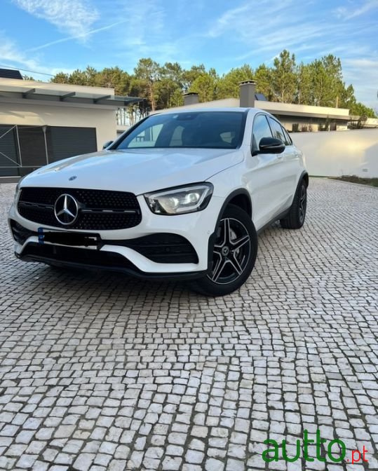 2019' Mercedes-Benz Glc-300 photo #1
