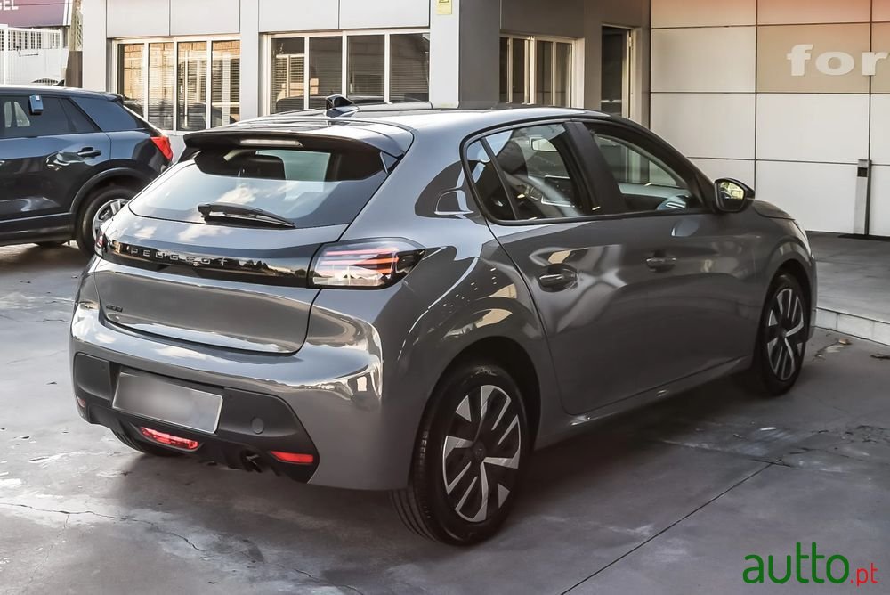 2024' Peugeot 208 photo #5