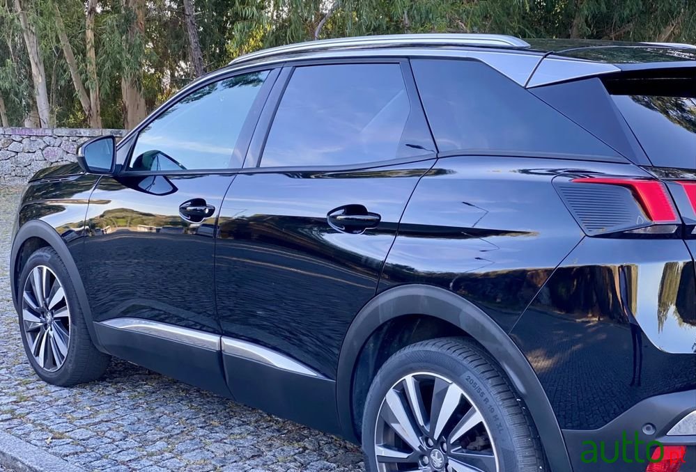 2017' Peugeot 3008 photo #1