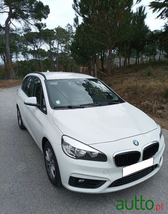 2015' BMW 216 Active Tourer photo #6