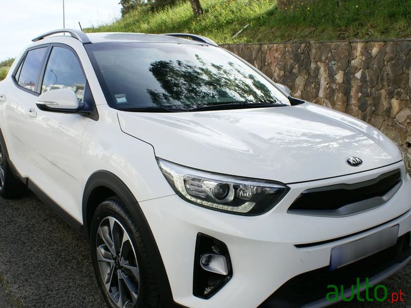 2018' Kia Stonic 1.0 T-Gdi Ex photo #3