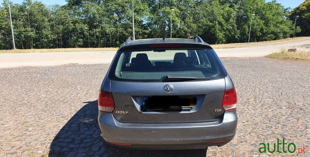 2008' Volkswagen Golf Variant photo #3