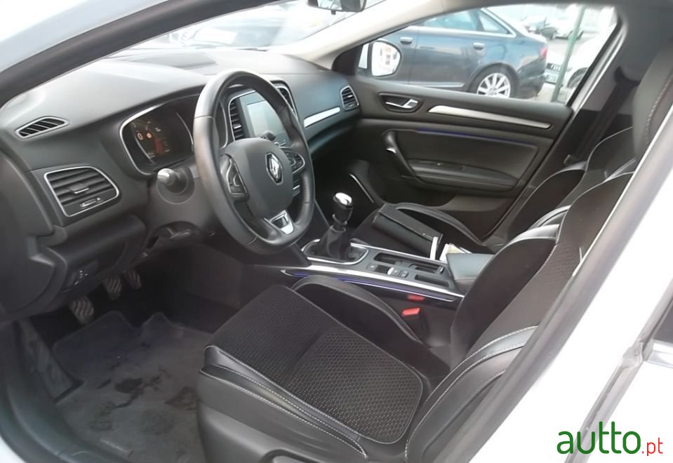 2017' Renault Megane photo #5