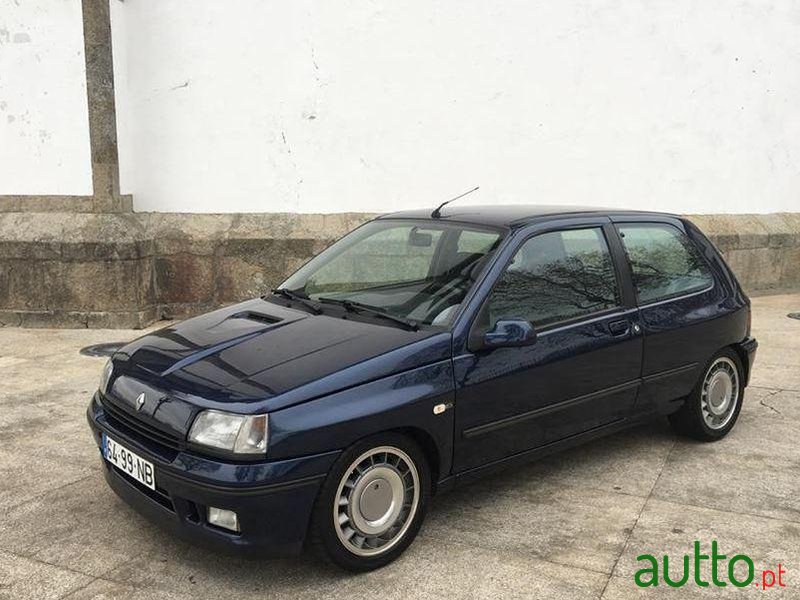 1992' Renault Clio 1.8 16V photo #1