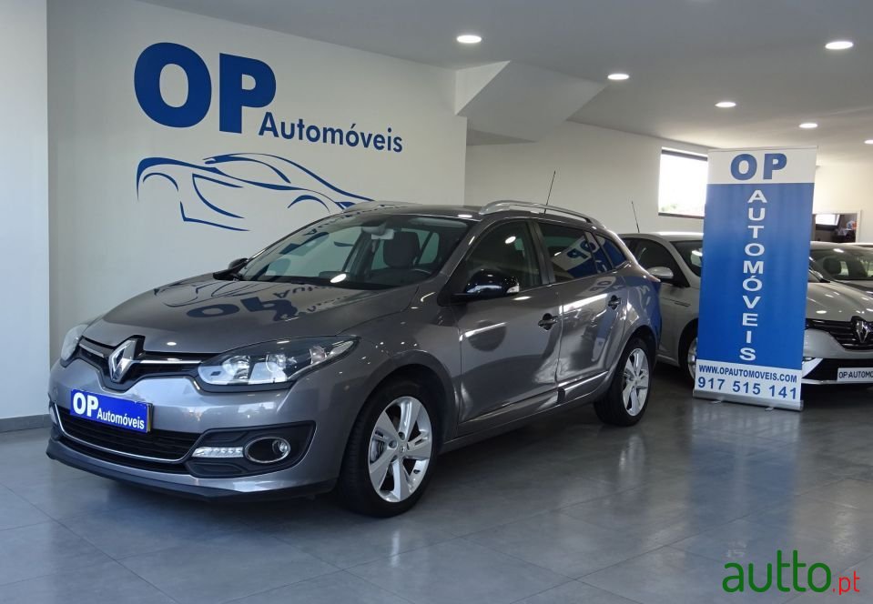2014' Renault Megane Sport Tourer photo #1