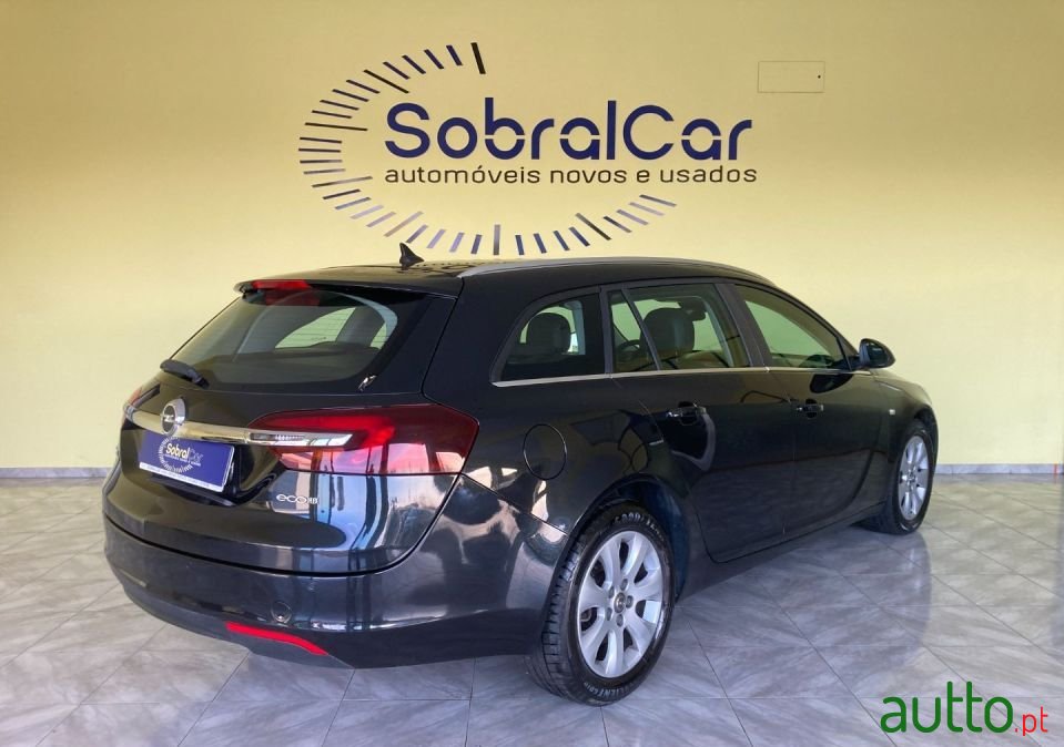 2015' Opel Insignia Sports Tourer photo #2