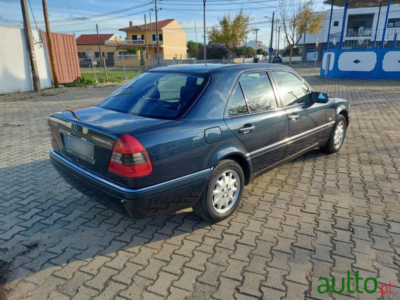 1997' Mercedes-Benz Classe C photo #2