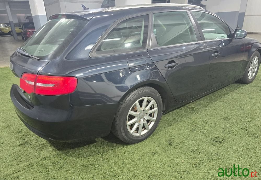 2013' Audi A4 Avant photo #4