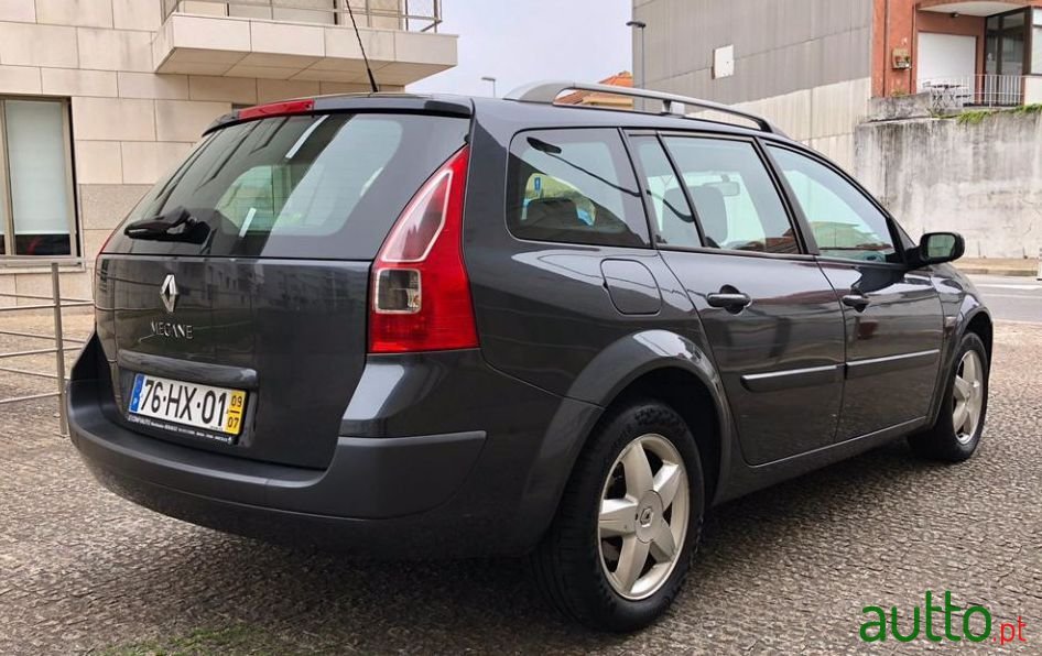 2009' Renault Megane Break photo #5